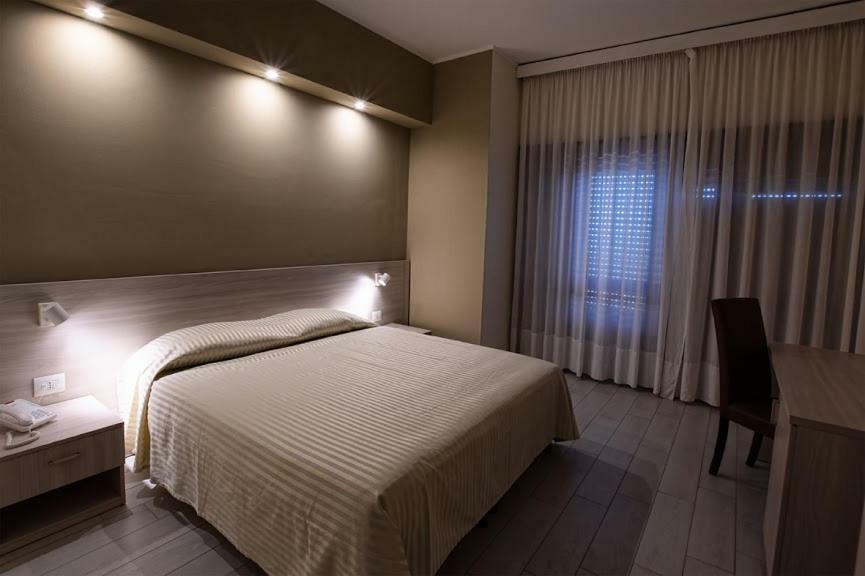 Hotel Scacciapensieri Nettuno Exteriér fotografie