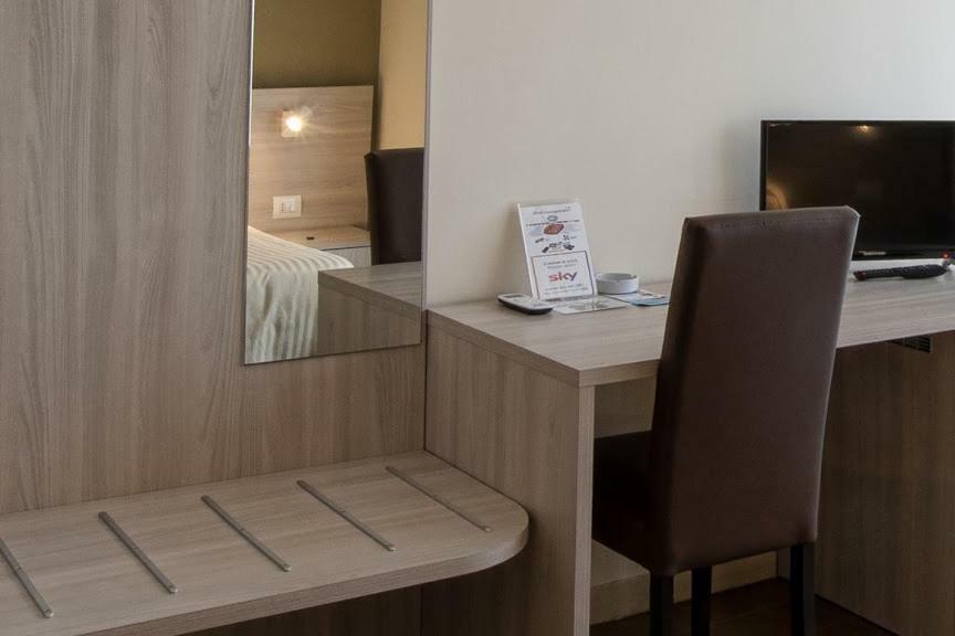 Hotel Scacciapensieri Nettuno Exteriér fotografie
