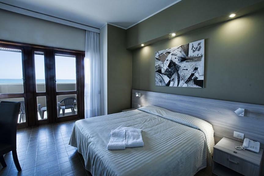 Hotel Scacciapensieri Nettuno Exteriér fotografie